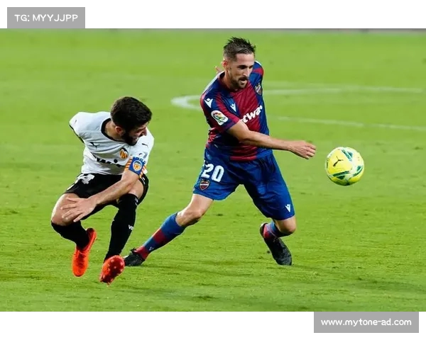 西甲保级大战悬念迭起 谁将成功逃脱降级深渊冲刺激烈竞争不容错过